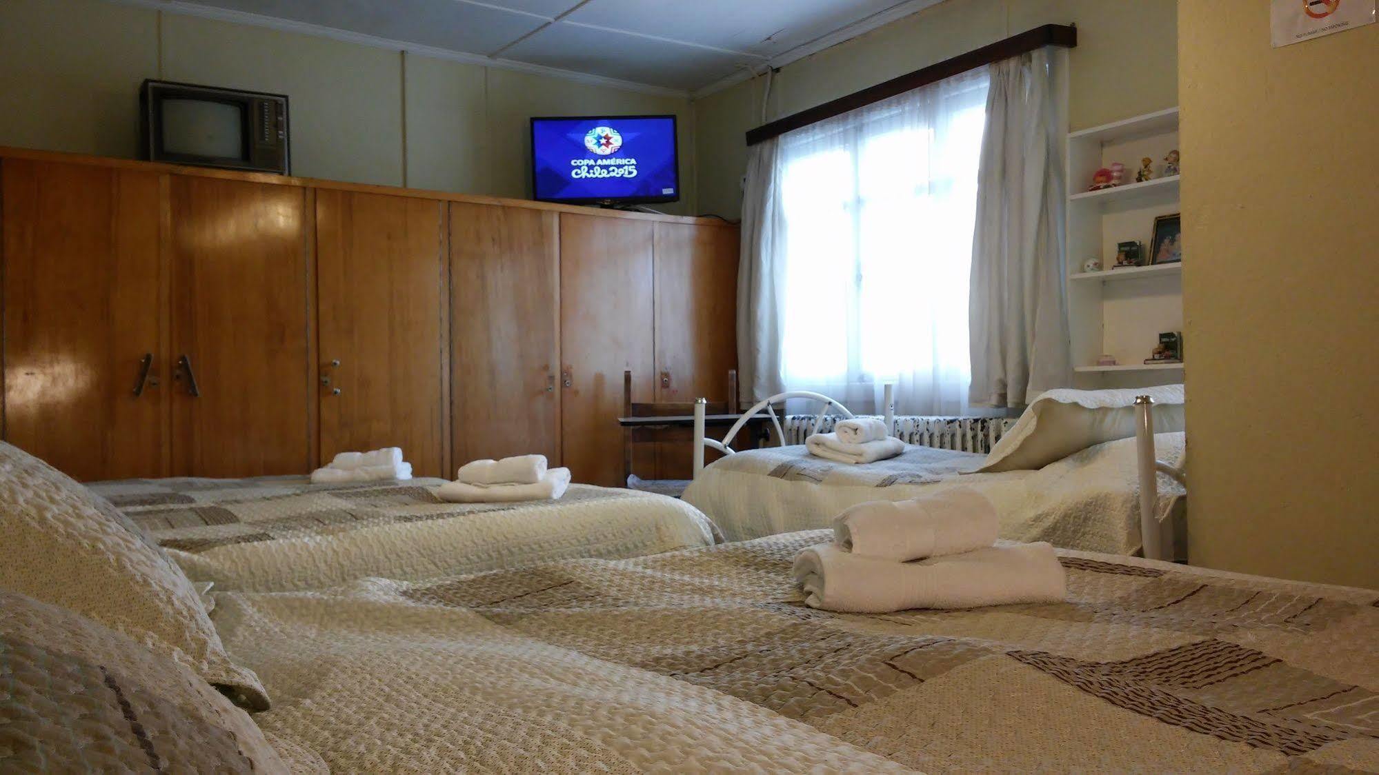 Hostal Y Cabanas Ainil Punta Arenas Exteriér fotografie