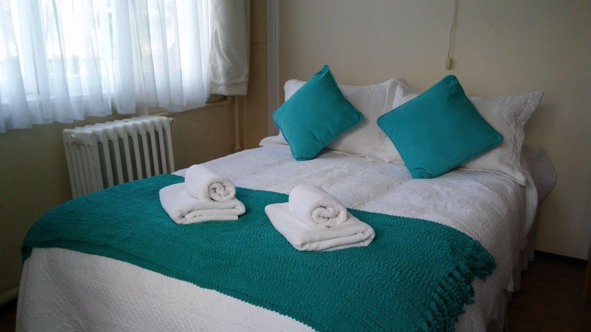 Hostal Y Cabanas Ainil Punta Arenas Exteriér fotografie