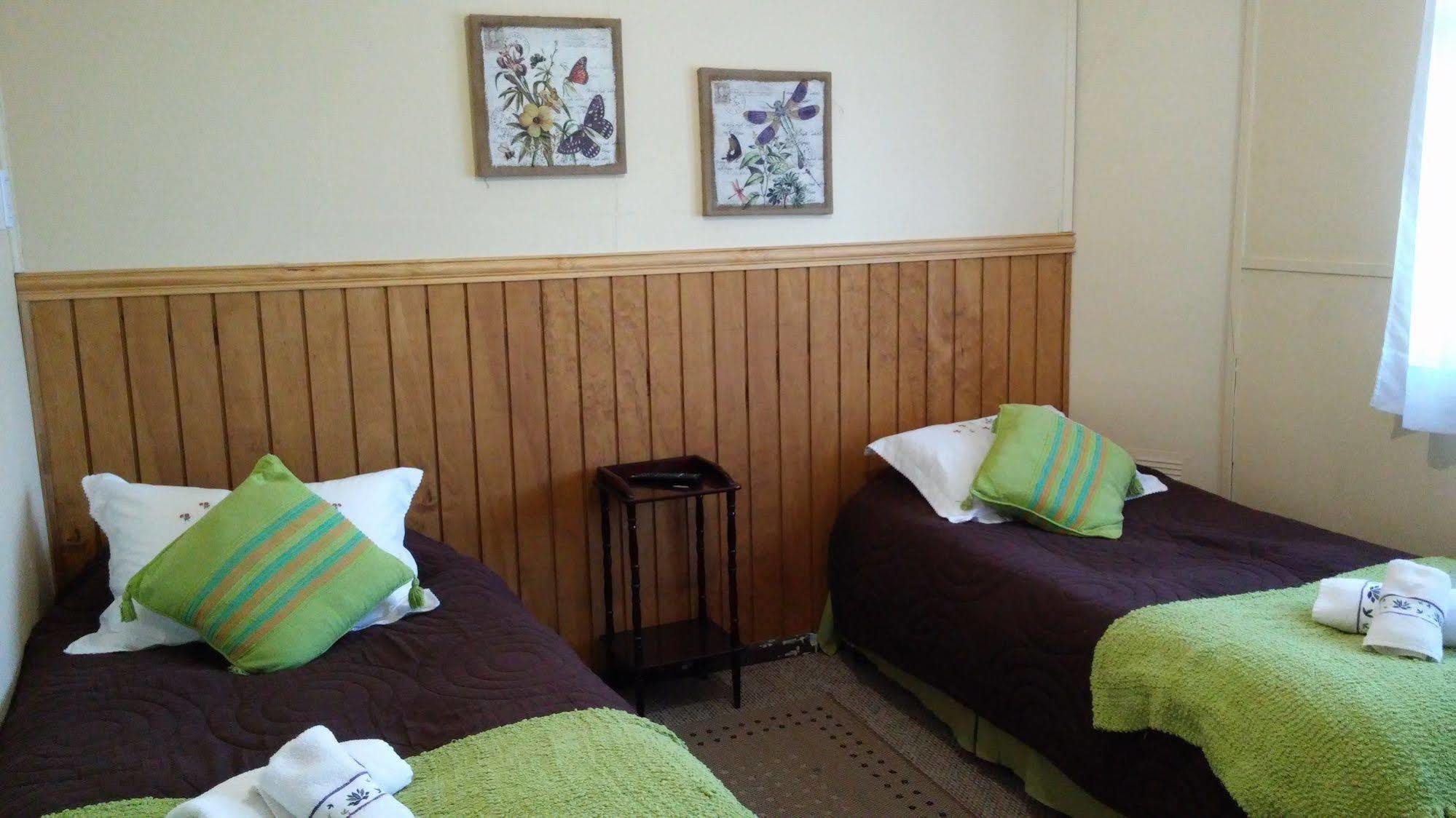 Hostal Y Cabanas Ainil Punta Arenas Exteriér fotografie