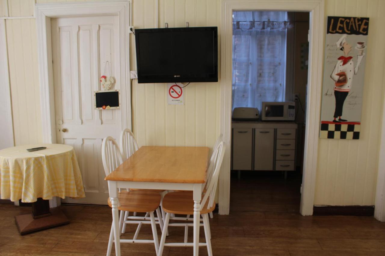 Hostal Y Cabanas Ainil Punta Arenas Exteriér fotografie